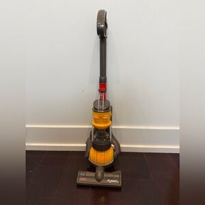 Dyson Casdon Toy Ball Vacuum